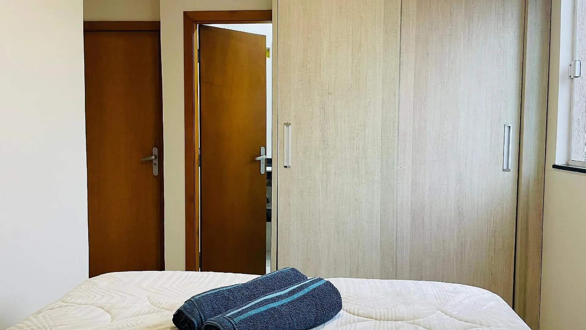 Residencial Canto do Corrupião - APARTAMENTOS DE 02 E 03 DORMITÓRIOS, COMPLETOS, NA MELHOR LOCALIZAÇÃO DE BOMBINHAS 0*,  Brasil