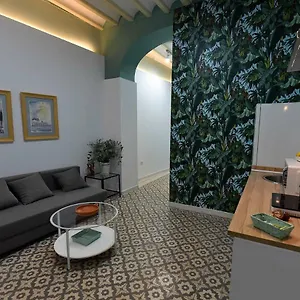https://los-patios-apartamentos-turisticos.es-andalucia.com